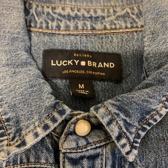 Lucky Brand denim shirt - Picture 2 of 3
